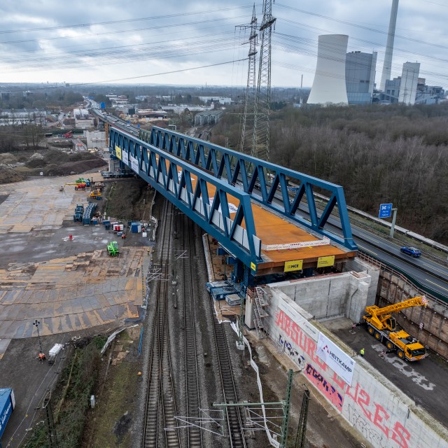 Punktlandung in der A43